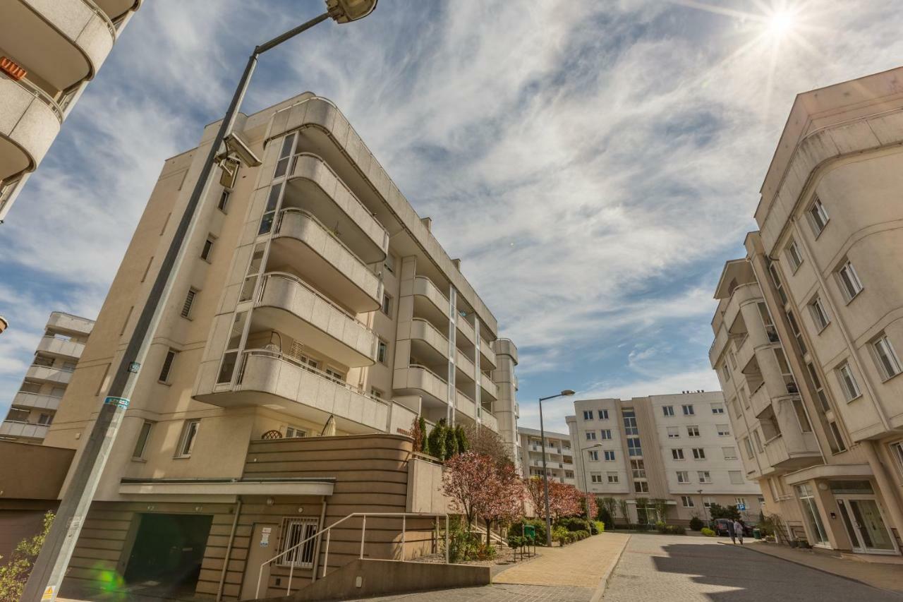 Apartament Tarasy Sobieskiego Thorn Exterior foto